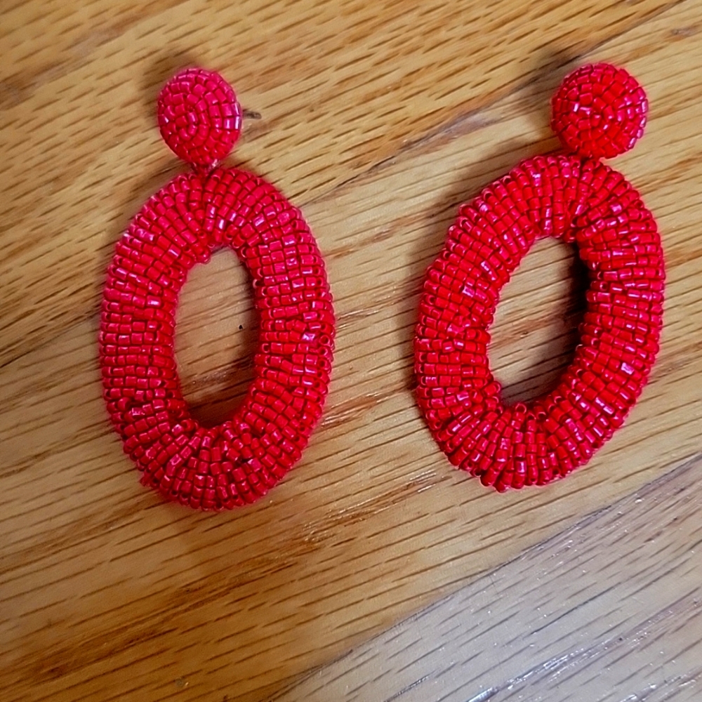 8 Pairs Of Fun Ear Rings - Picture 5 of 7
